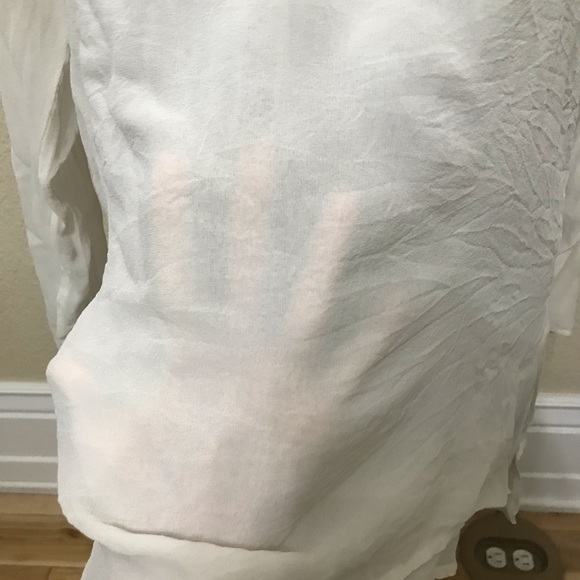 Gold Hawk Silk Blouse - Picture 3 of 3